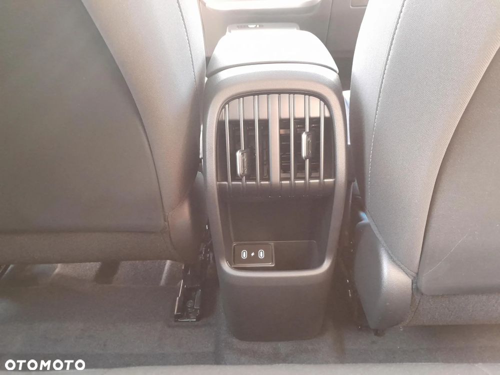 Hyundai Kona 64kWh Smart - 33