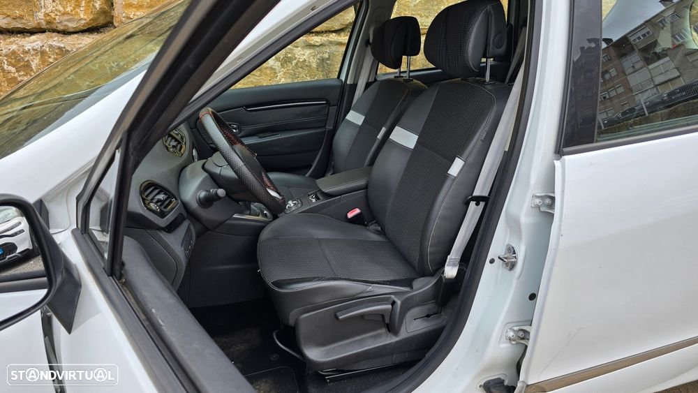 Renault Grand Scénic 1.6 dCi Bose Edition 7L - 31