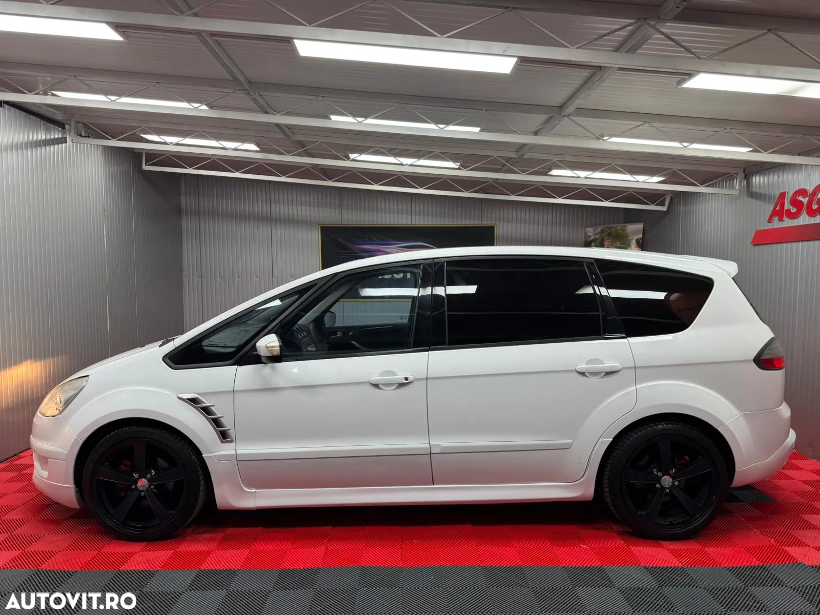 Ford S-Max - 20