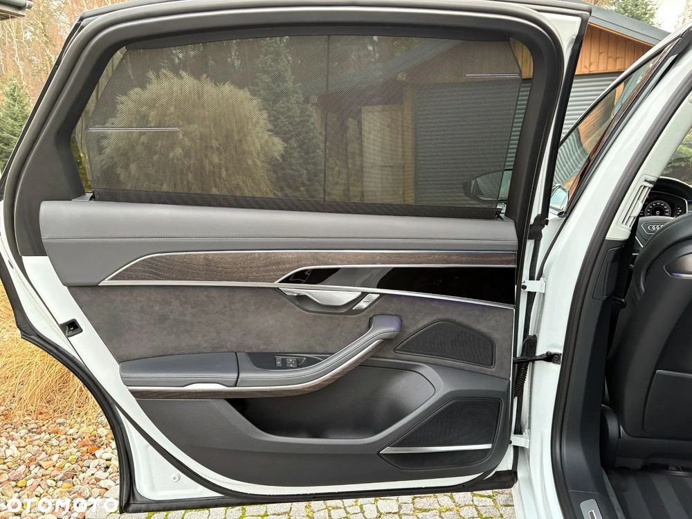 Audi A8 L 60 TFSI e Quattro Tiptronic - 15