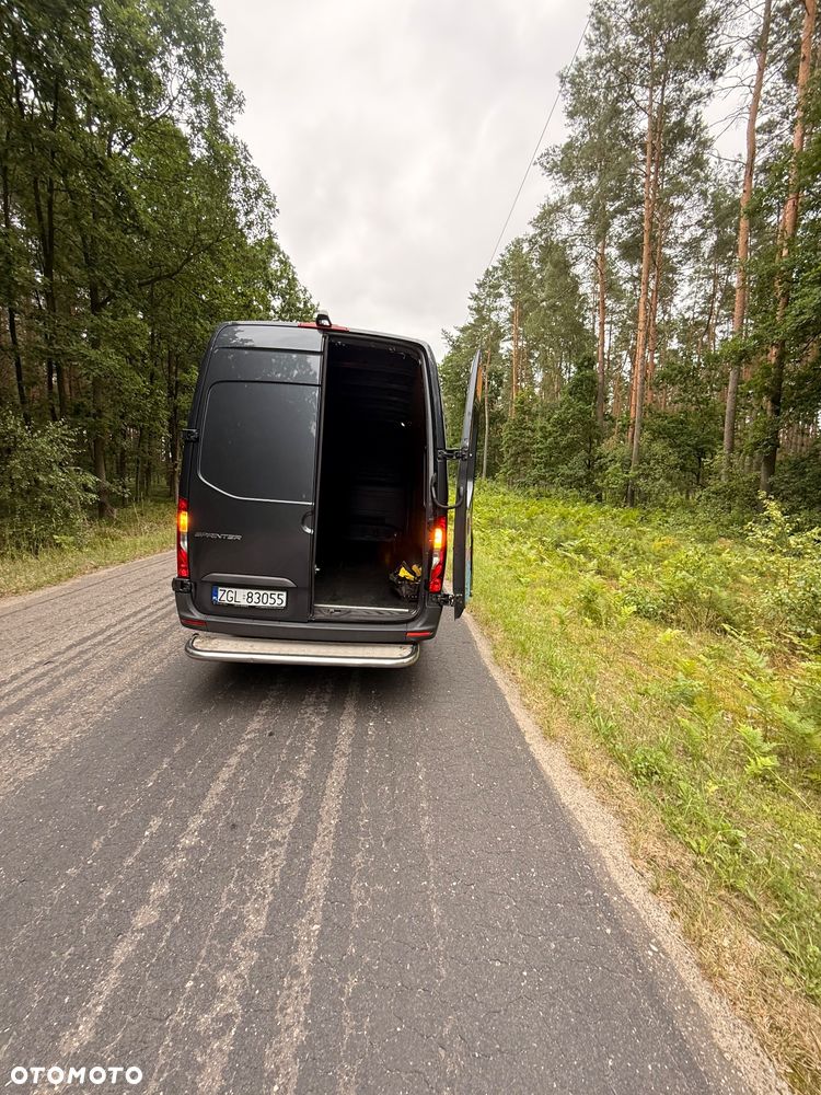 Mercedes-Benz SPRINTER - 11