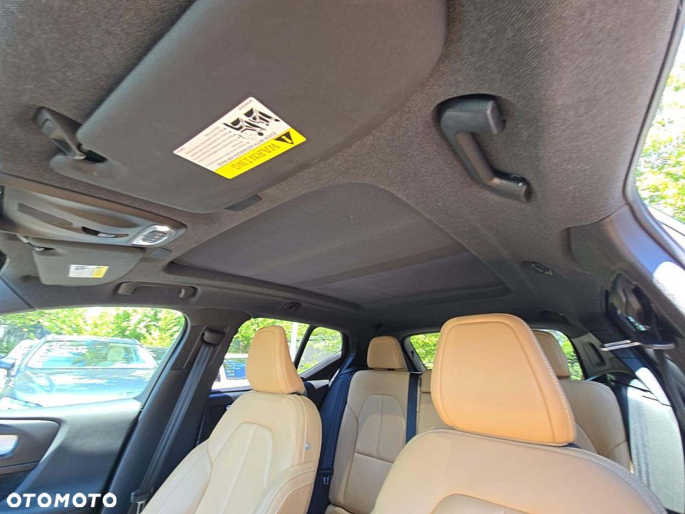 Volvo XC 40 T5 AWD Momentum - 11