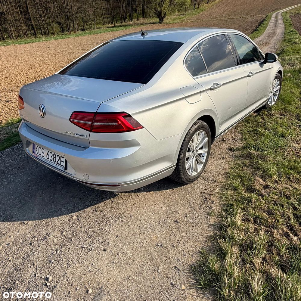 Volkswagen Passat 2.0 TDI BMT Highline DSG - 17