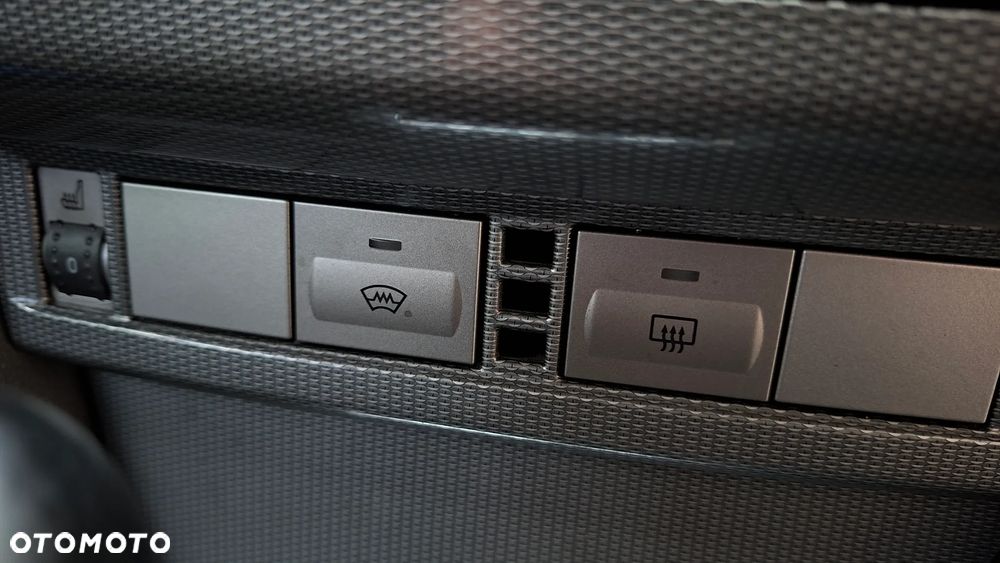 Ford Focus 2.0 16V Titanium - 28