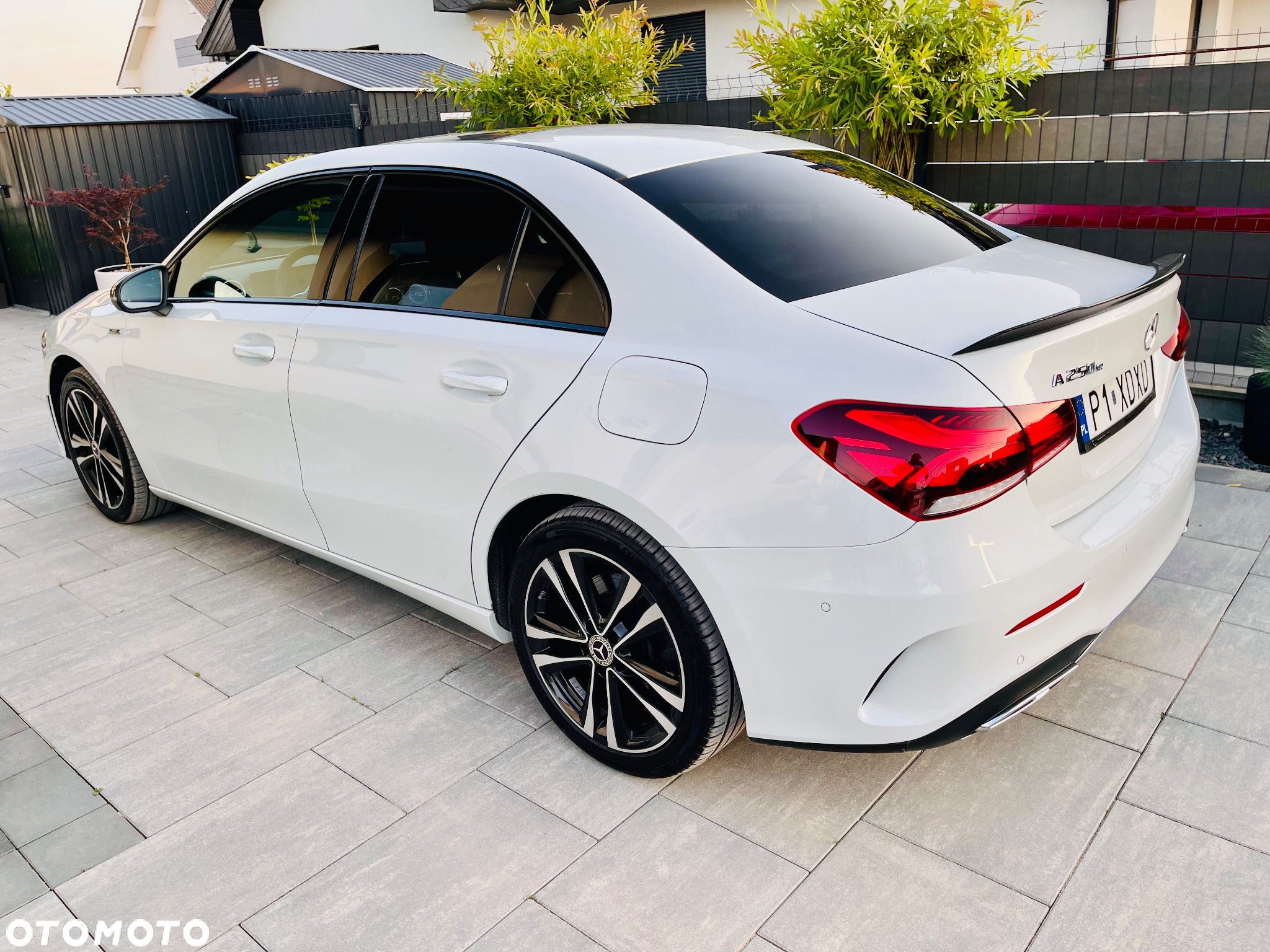 Mercedes-Benz Klasa A 250 E Progressive 8G-DCT - 5