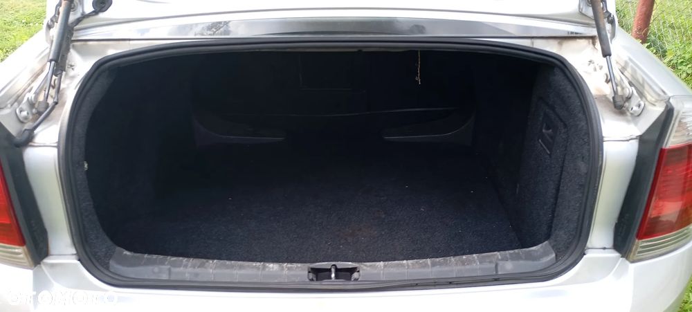 Opel Vectra - 10