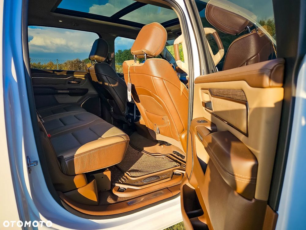 Dodge RAM 5.7 4x4 - 21