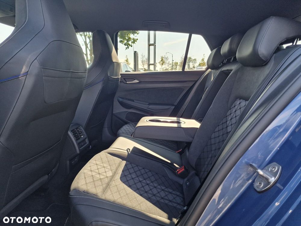 Volkswagen Golf - 13