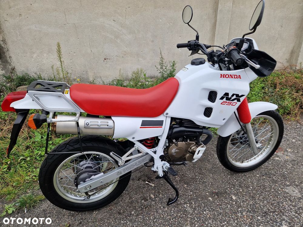 Honda NX - 1