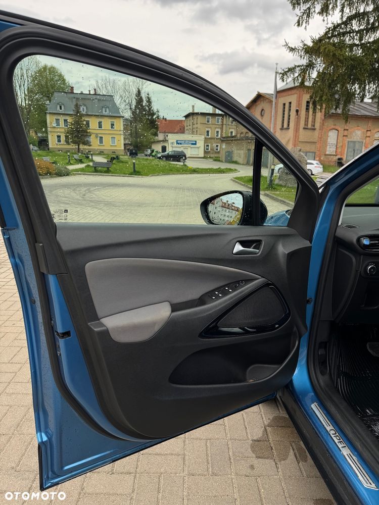 Opel Crossland X - 16
