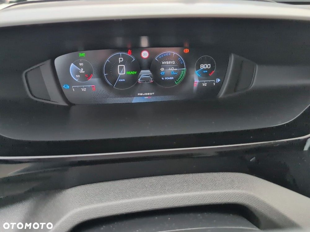 Peugeot 408 - 22
