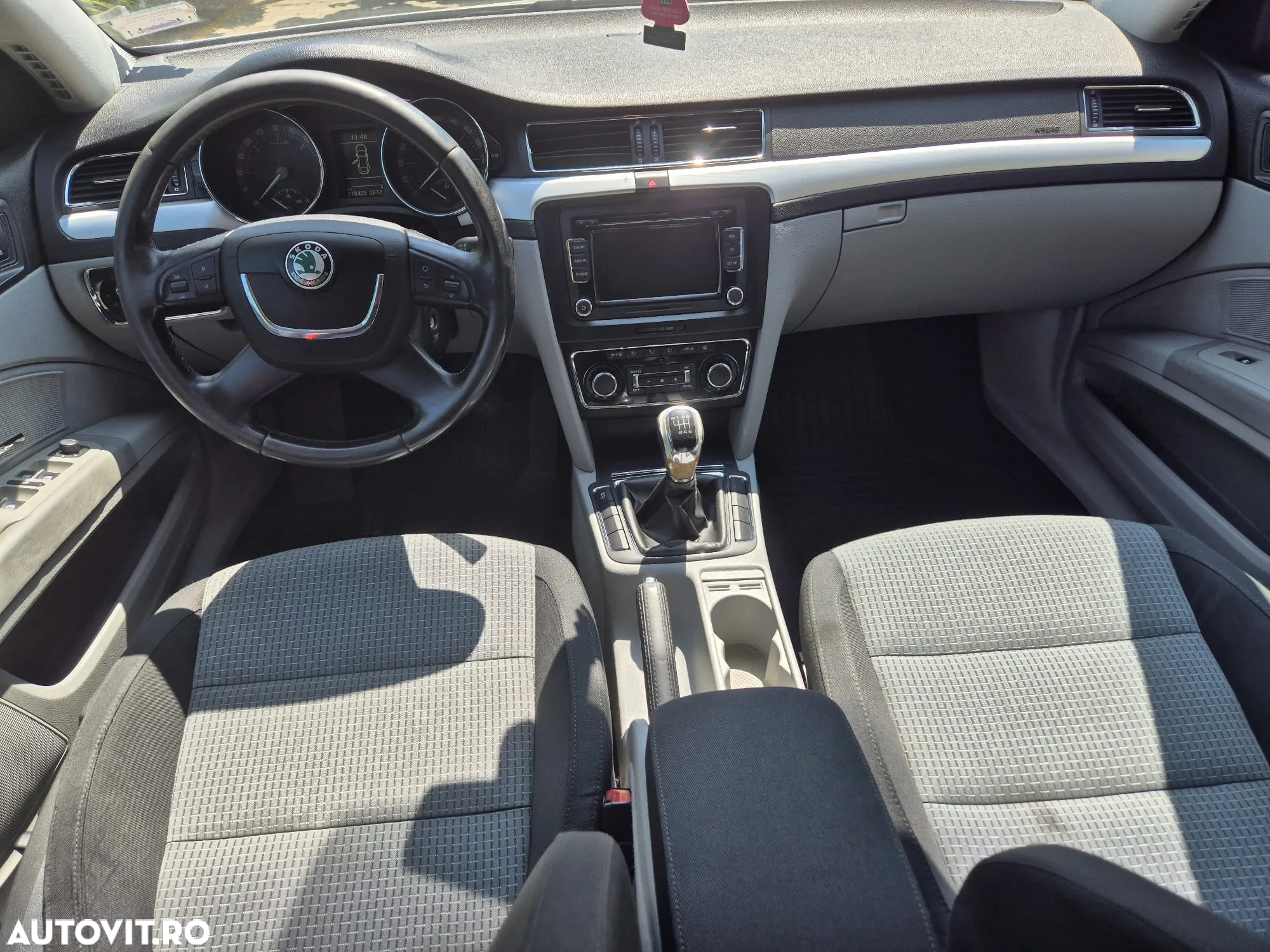 Skoda Superb Combi 2.0 TDI Ambition - 8