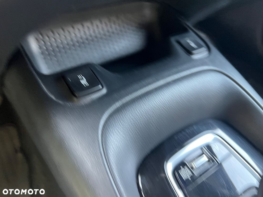 Toyota Corolla 1.8 Hybrid GPF Comfort - 23