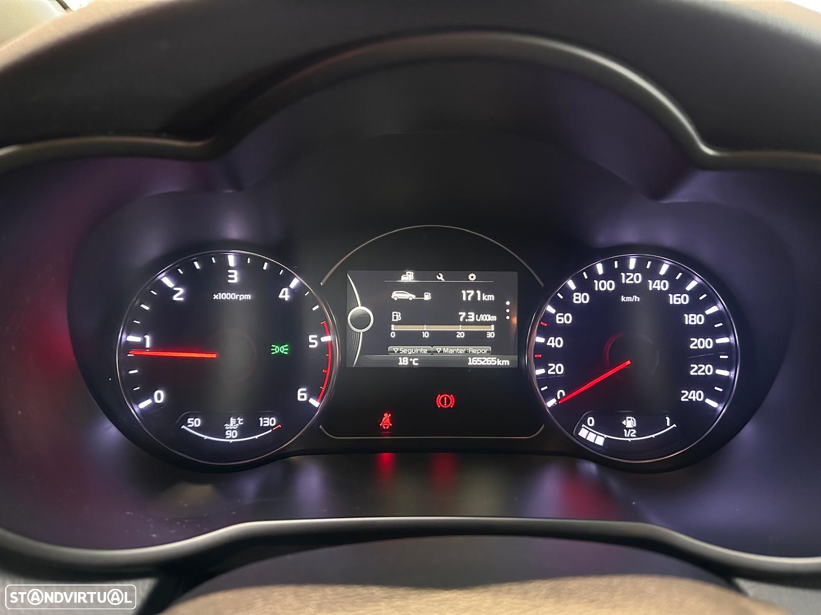 Kia Carens 1.7 CRDi ISG TX - 13