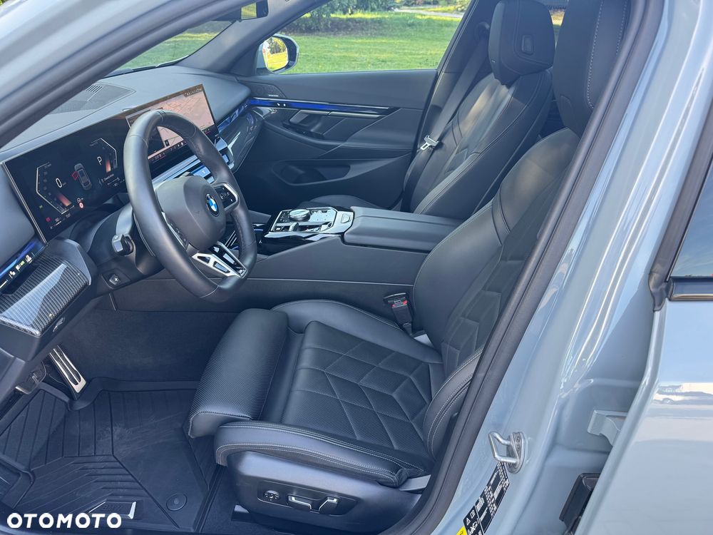 BMW Seria 5 - 14