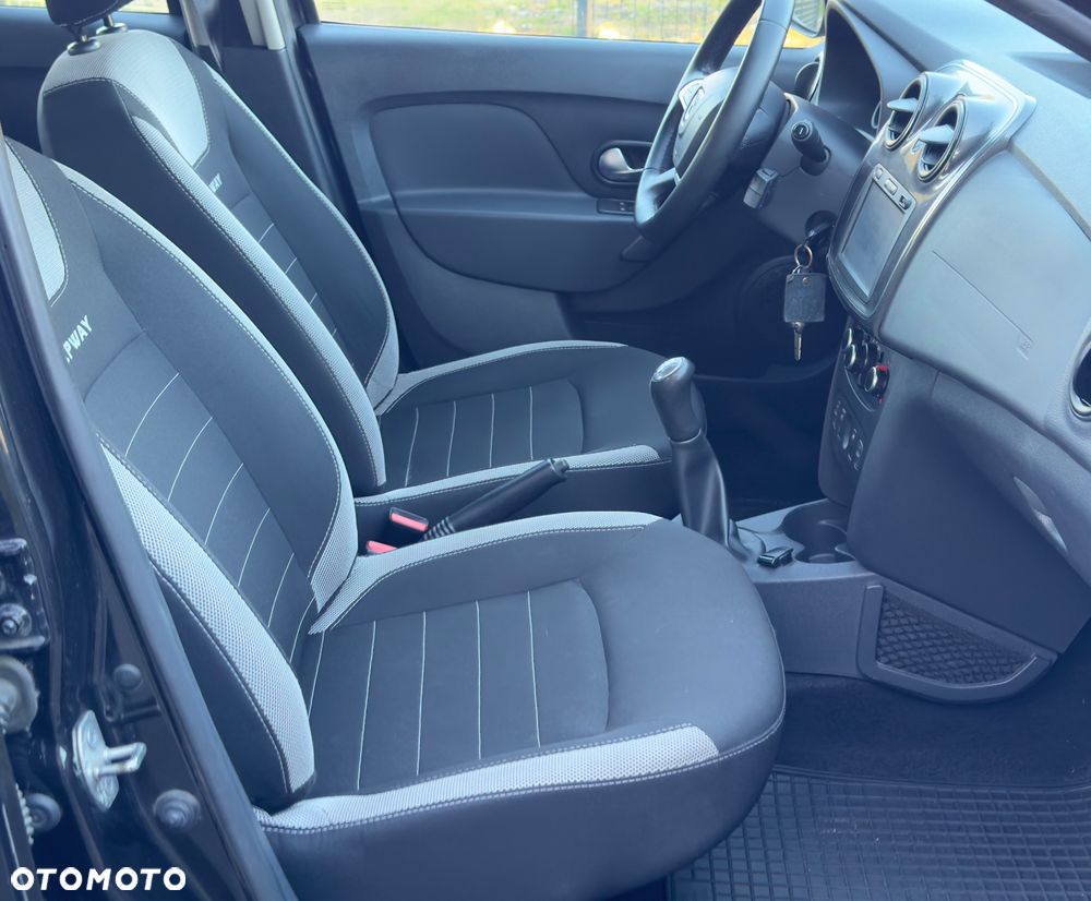 Dacia Sandero Stepway 0.9 TCe Laureate S&S - 13