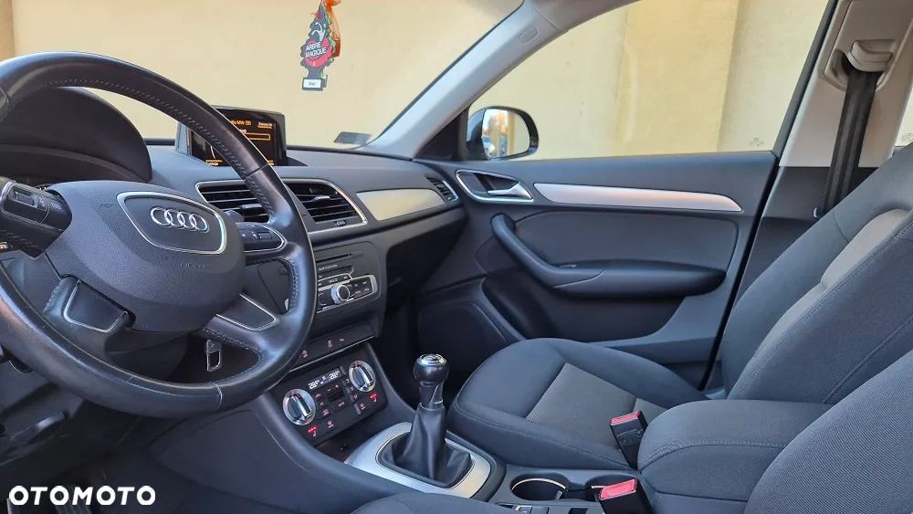 Audi Q3 2.0 TDI Edycja Specjalna - 4