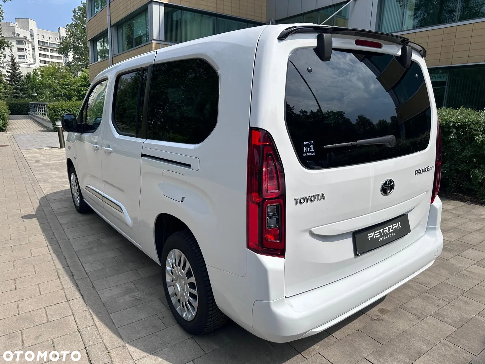 Toyota Proace City Verso Long 1.5 D-4D Business - 8