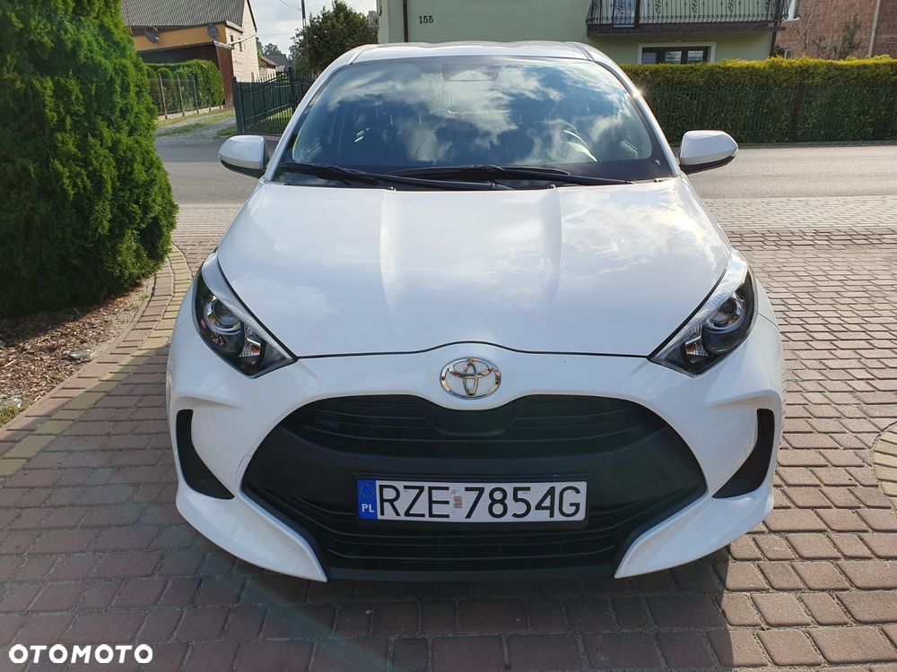 Toyota Yaris - 4