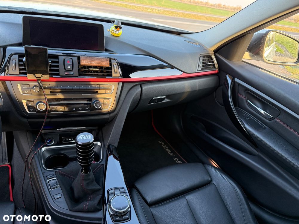 BMW Seria 3 335i xDrive Edition Sport - 23