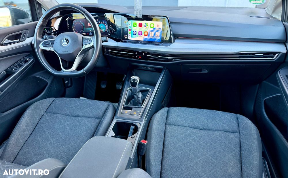 Volkswagen Golf - 6