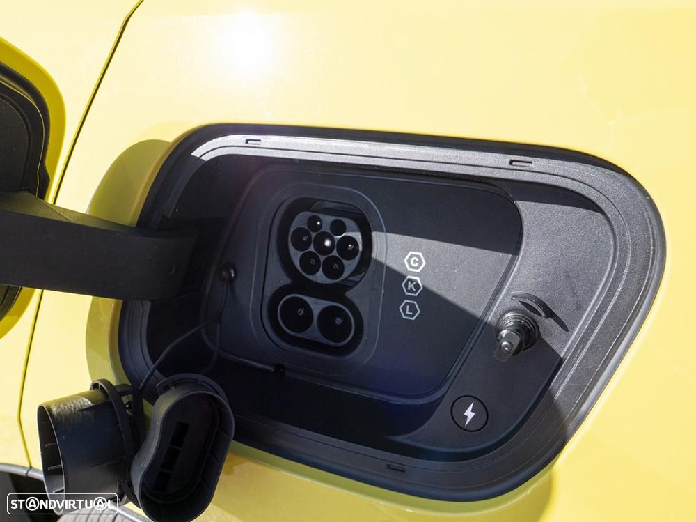 Volvo EX30 Single Motor Extended Range RWD Plus - 14