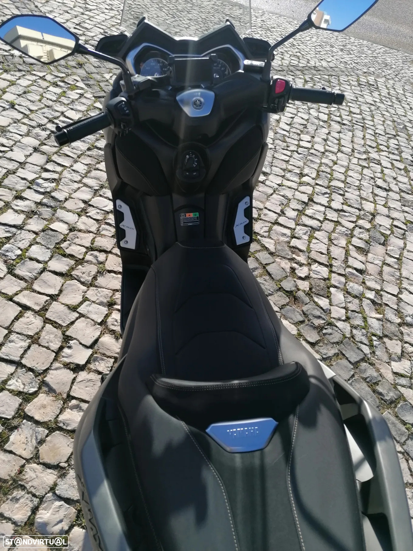 Yamaha X-Max - 6