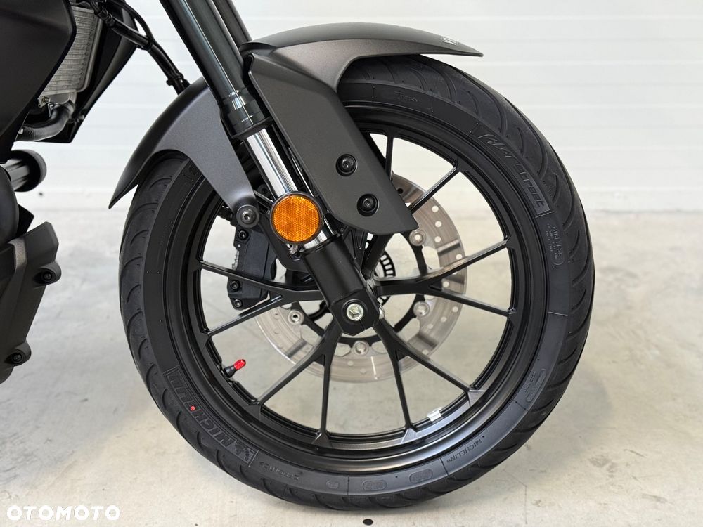 Yamaha MT - 10