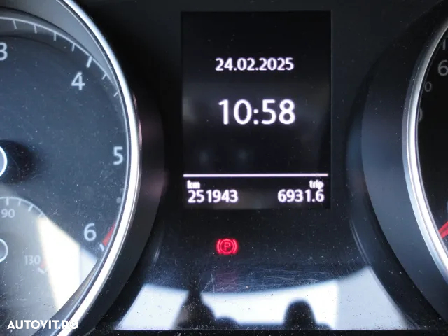 Volkswagen Golf 2.0 TDI (BlueMotion Technology) Highline - 12