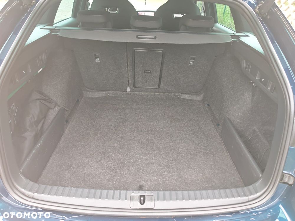 Skoda Octavia 2.0 TDI DSG First Edition - 9