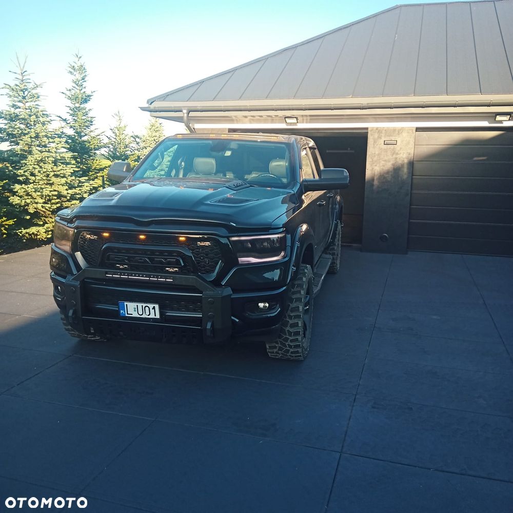 RAM 1500 5.7 eTorque Crew Cab Shortbed Bighorn Black - 1