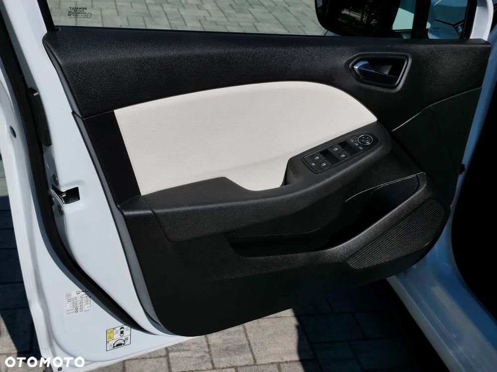 Renault Clio BLUE dCi 100 BUSINESS EDITION - 36