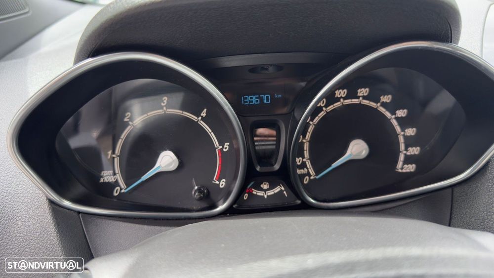 Ford Tourneo Courier 1.5 TDCi Titanium - 7
