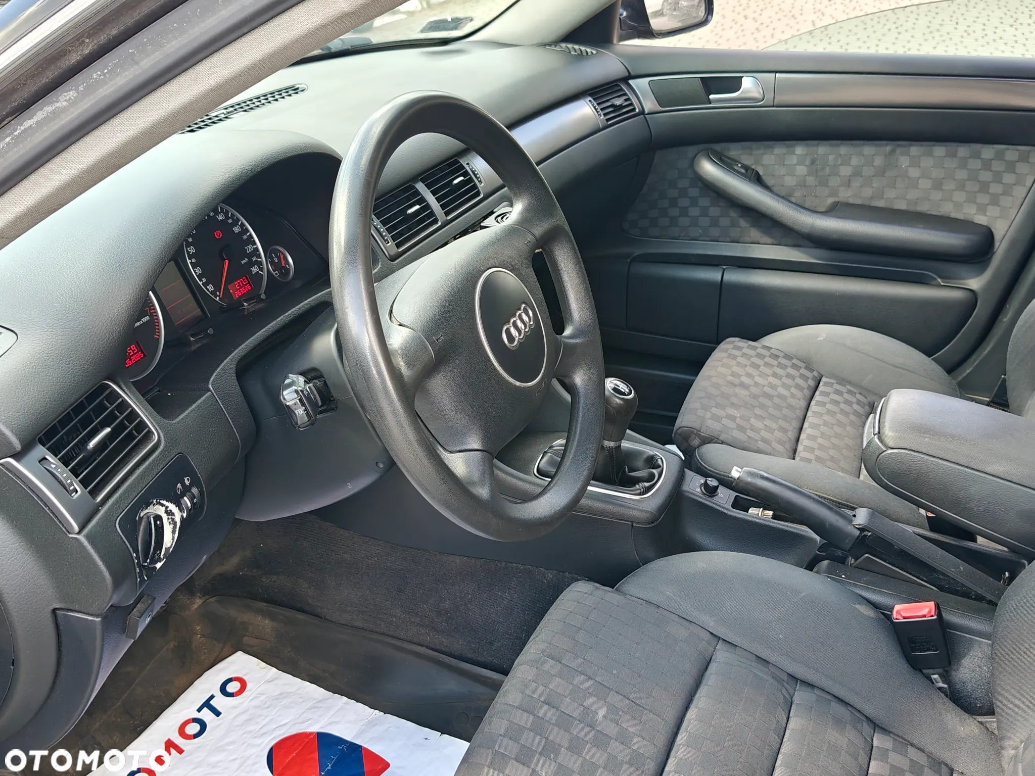 Audi A6 Avant 2.4 - 10