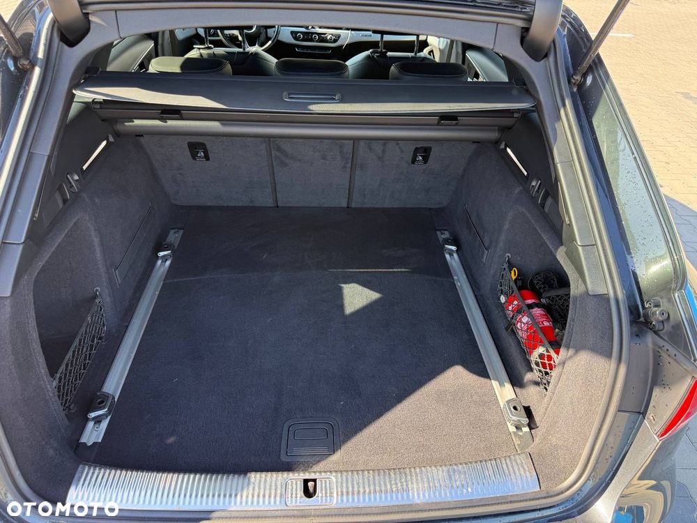 Audi A4 Avant - 16
