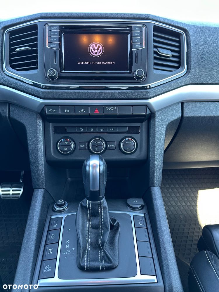 Volkswagen Amarok 3.0 V6 TDI 4Mot Aventura - 8
