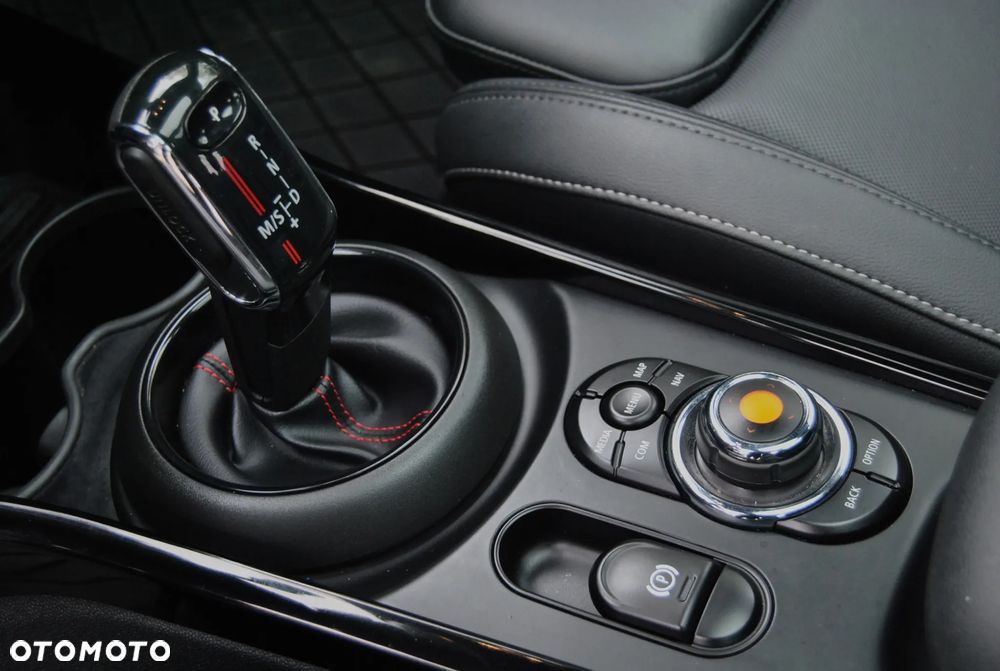 MINI Clubman Cooper S All4 John Cooper Works Trim - 13