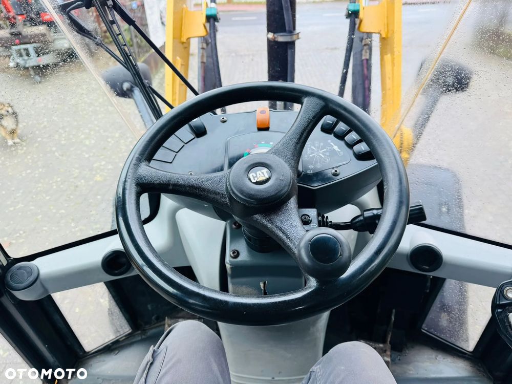 Caterpillar 907H - 19