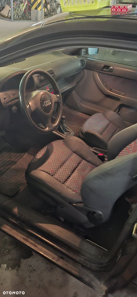 Audi A3 3-drzwiowe 1.6 Ambiente - 6