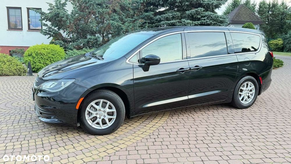 Chrysler Pacifica - 7