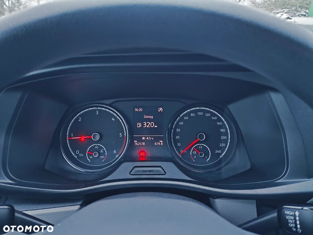 Volkswagen Transporter - 29