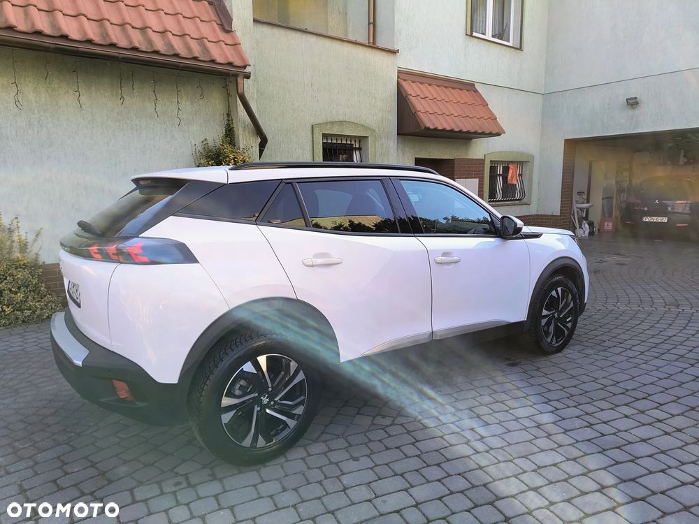 Peugeot 2008 1.5 BlueHDi Allure S&S - 10