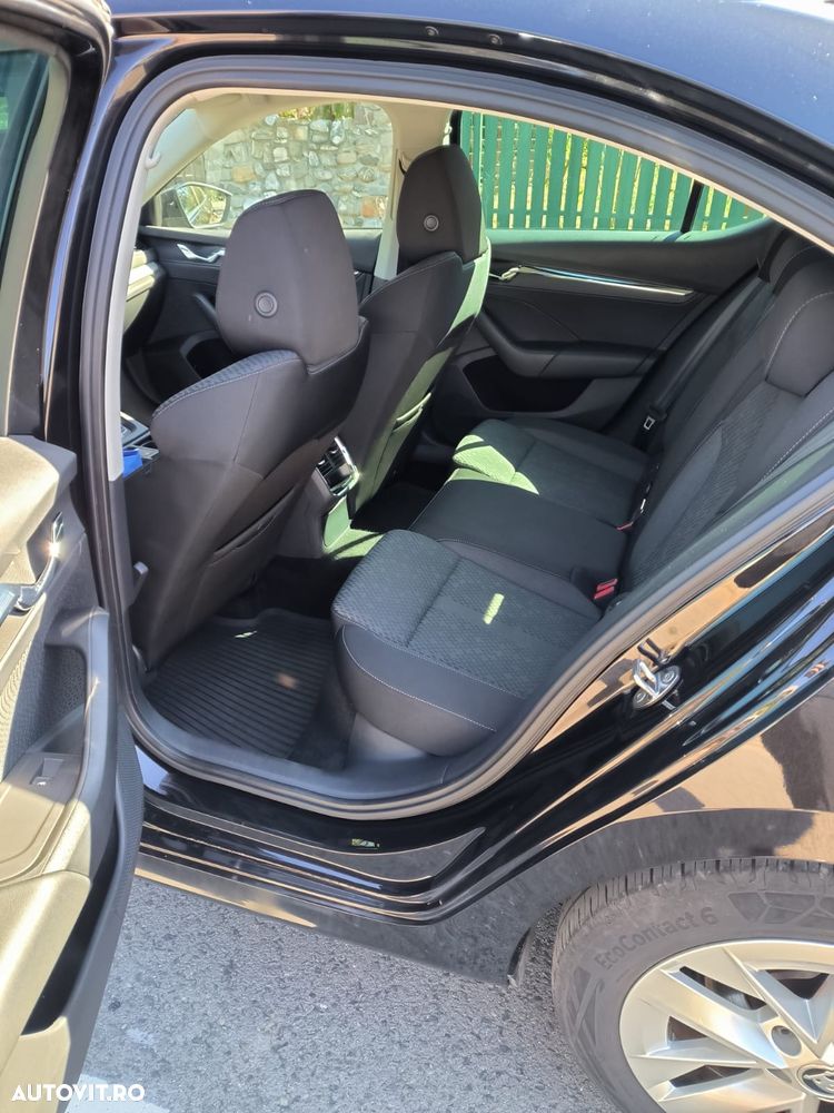 Skoda Octavia 2.0 TDI Style - 12