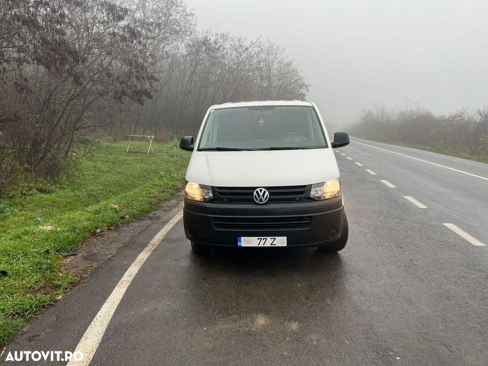 Volkswagen Caravelle - 3