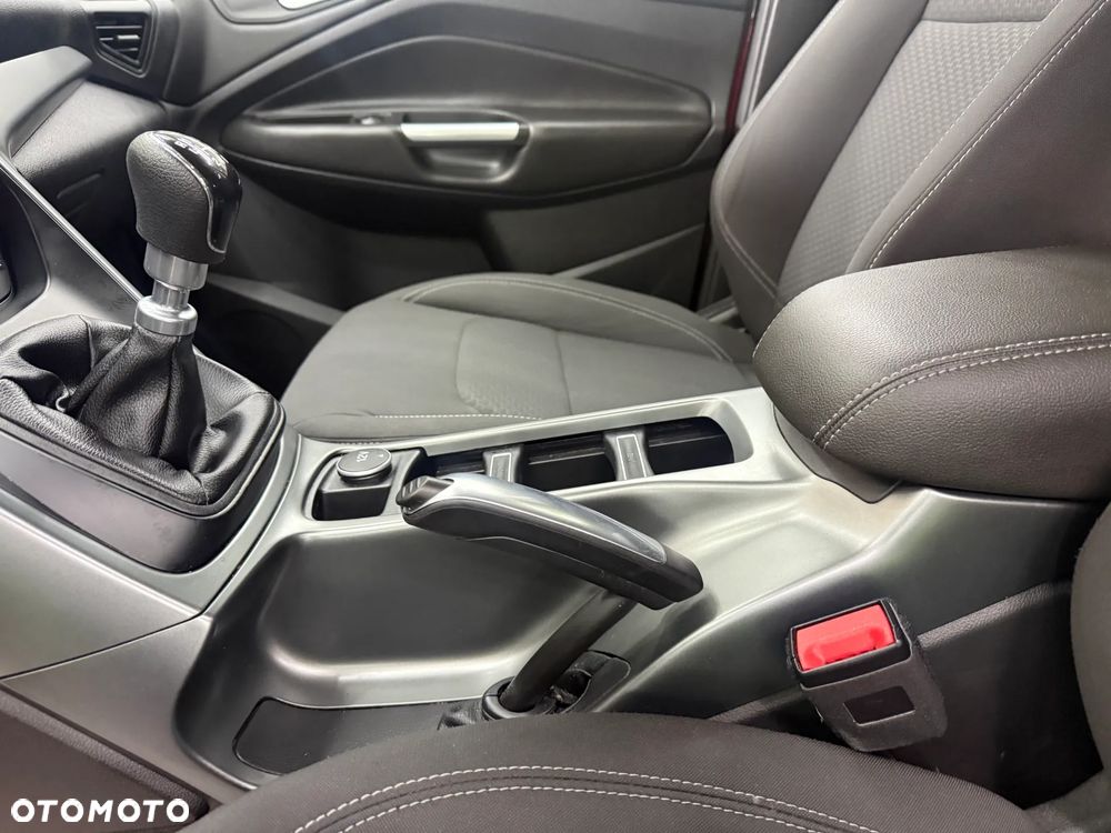 Ford Kuga - 9