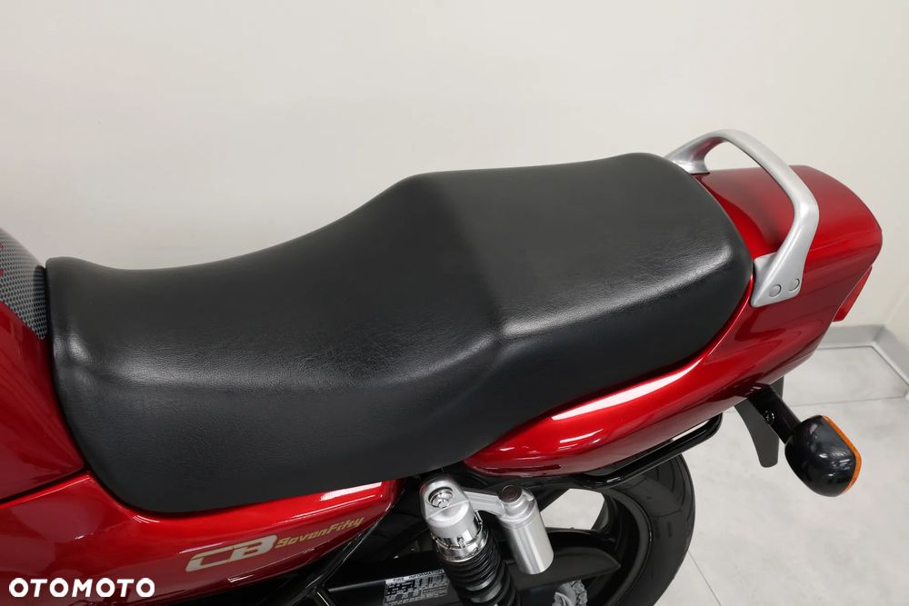 Honda CB - 16