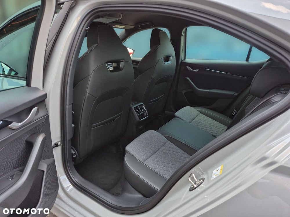 Skoda Octavia 2.0 TDI Sportline DSG - 15