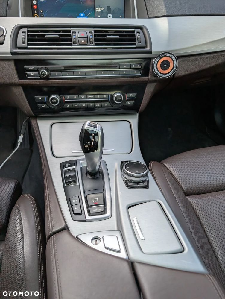 BMW Seria 5 528i xDrive Luxury Line - 21