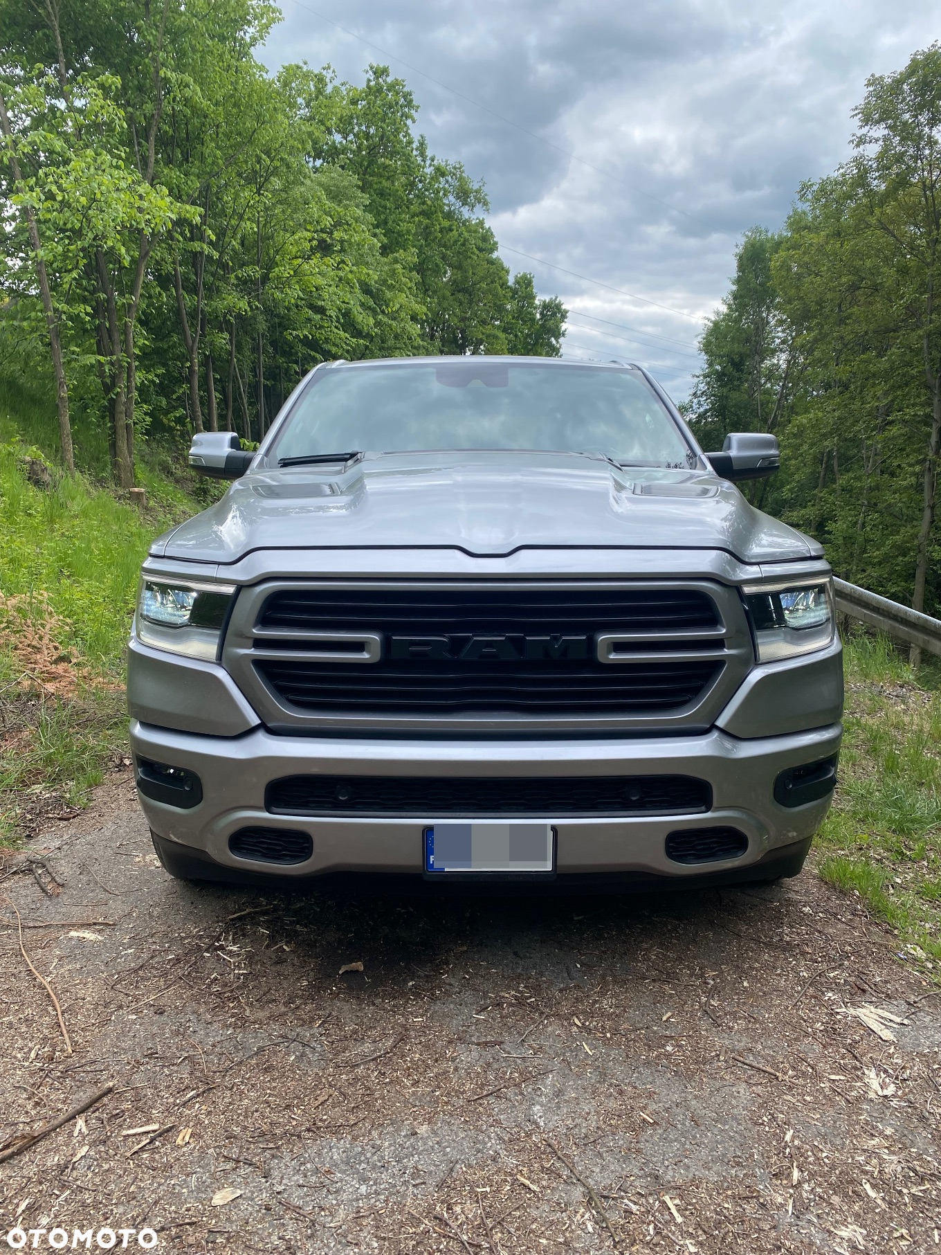 Dodge RAM 1500 5.7 4x4 - 21