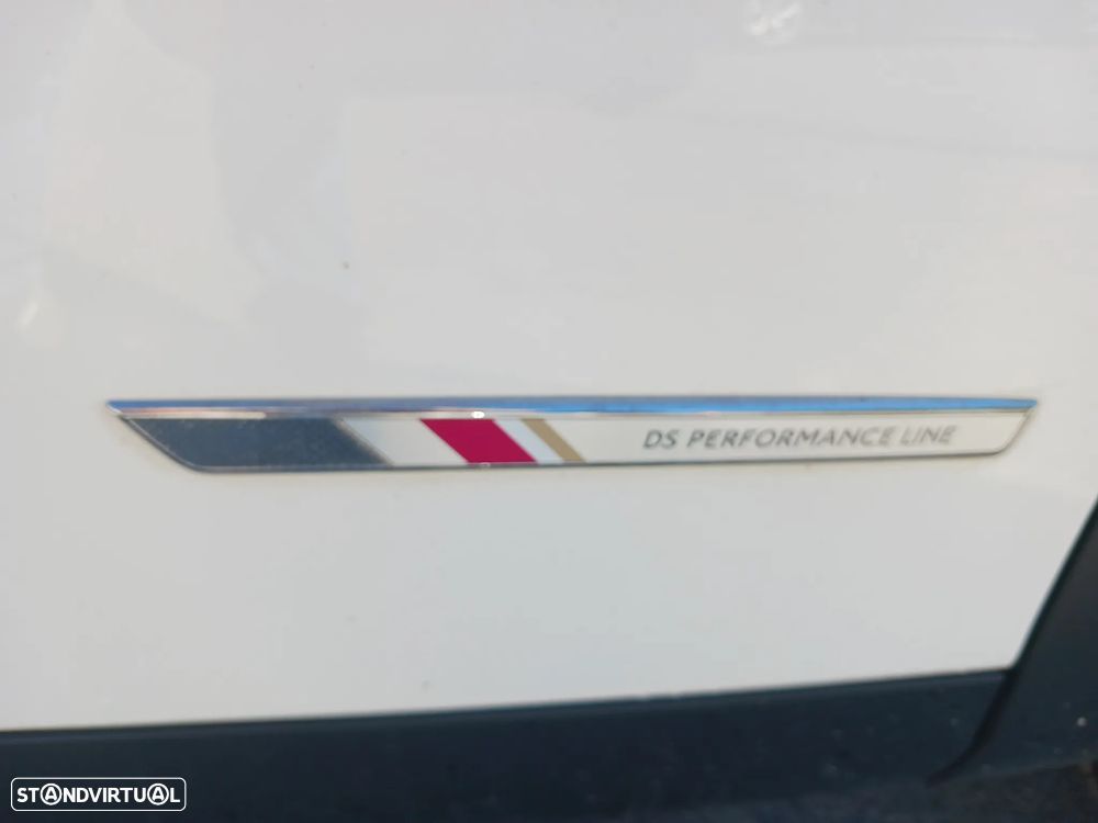 DS DS3 Crossback PureTech 130 Aut. PERFORMANCE LINE + - 35